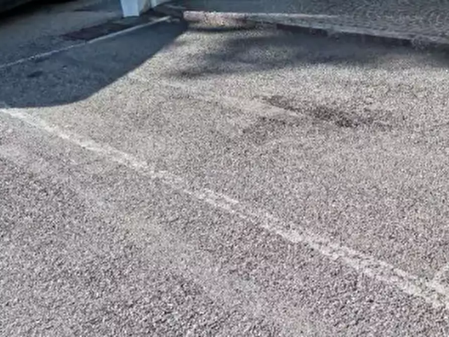 Immagine 6 di Negozio in vendita  in Via XXIV Maggio a Pesaro