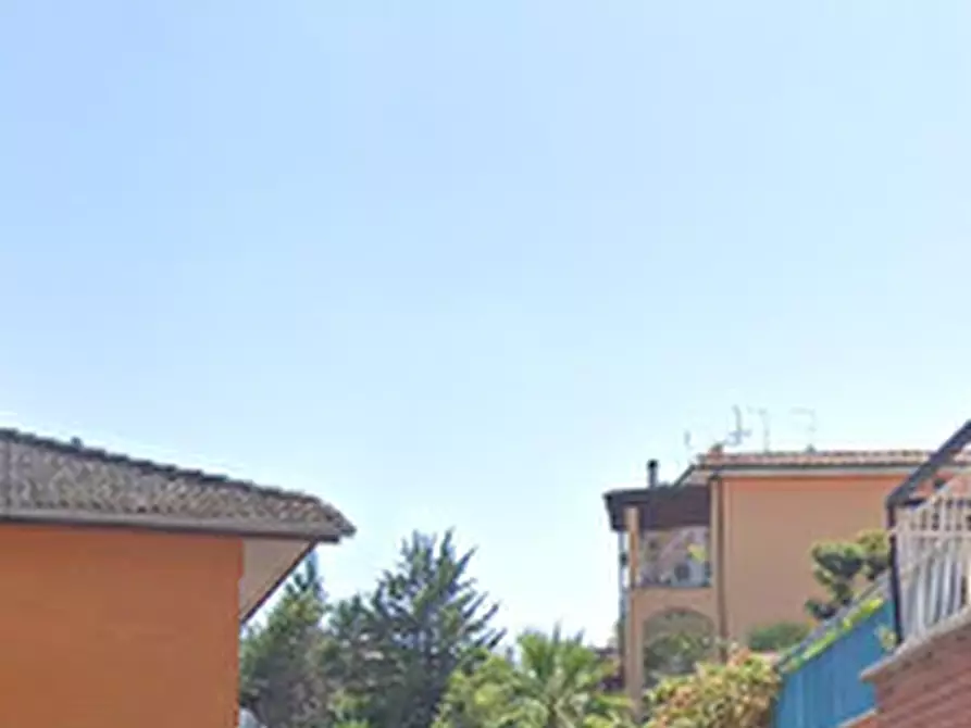 Immagine 4 di Appartamento in vendita  in Via dei Bonacolsi a Roma