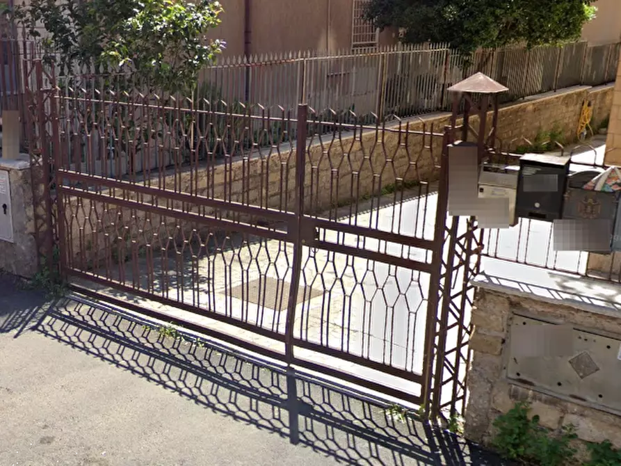 Immagine 5 di Appartamento in vendita  in Via Maletto a Roma