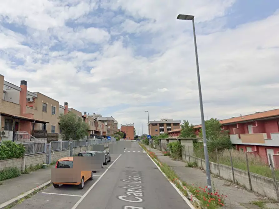 Immagine 17 di Villetta a schiera in vendita  in Via Carlo Cassola a Roma