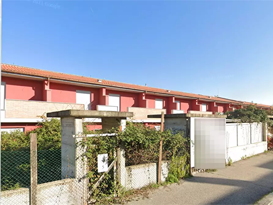 Immagine 5 di Villetta a schiera in vendita  in Via Carlo Cassola a Roma