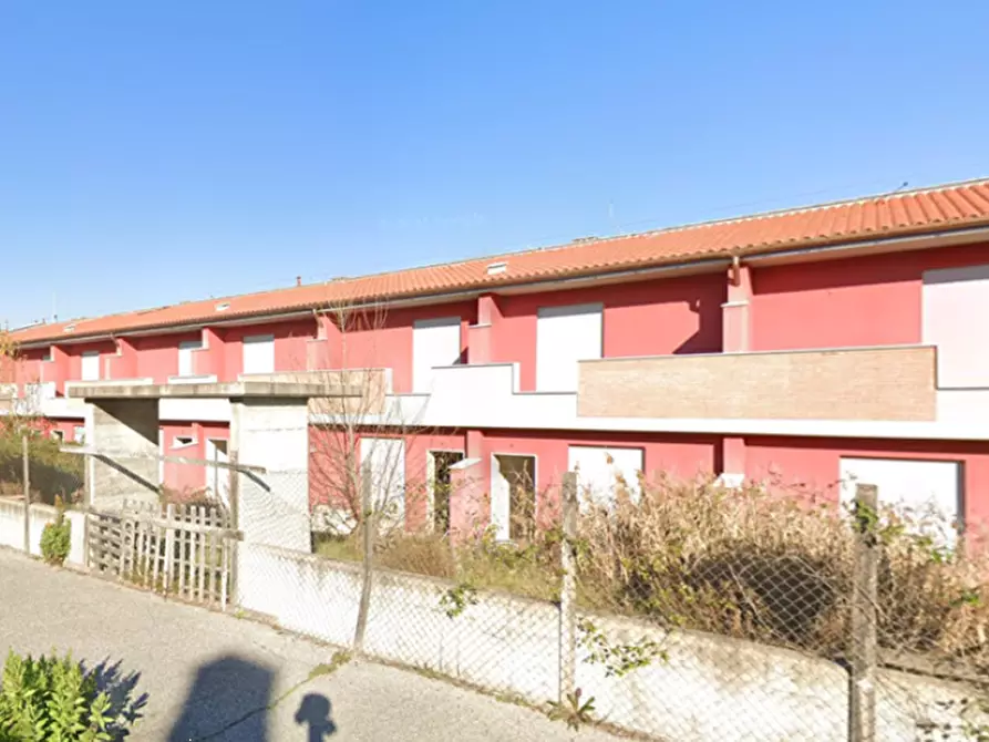 Immagine 1 di Villetta a schiera in vendita  in Via Carlo Cassola a Roma