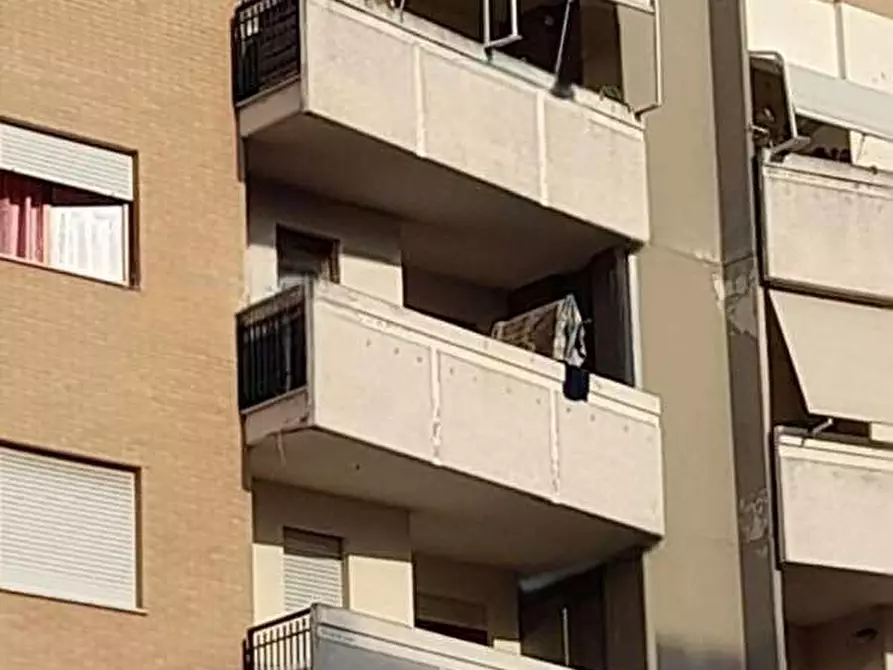 Immagine 3 di Appartamento in vendita  in Via Raoul Chiodelli a Roma