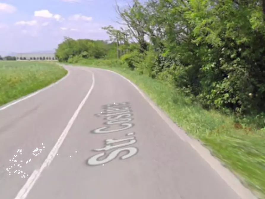 Immagine 3 di Terreno agricolo in vendita  in strada costiera a Cornate D'adda