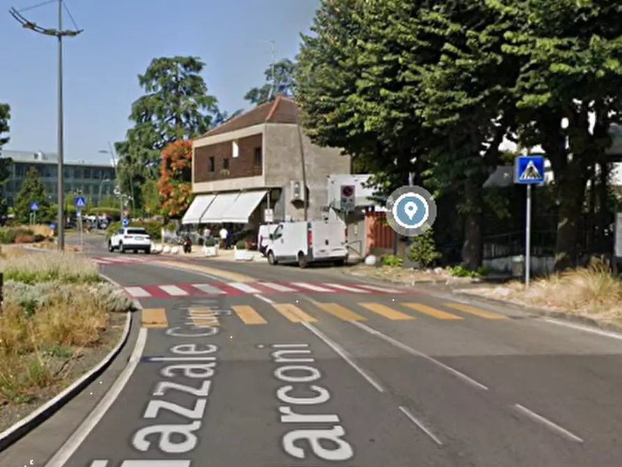 Immagine 9 di Posto auto in vendita  in Piazzale Guglielmo Marconi a Vimercate