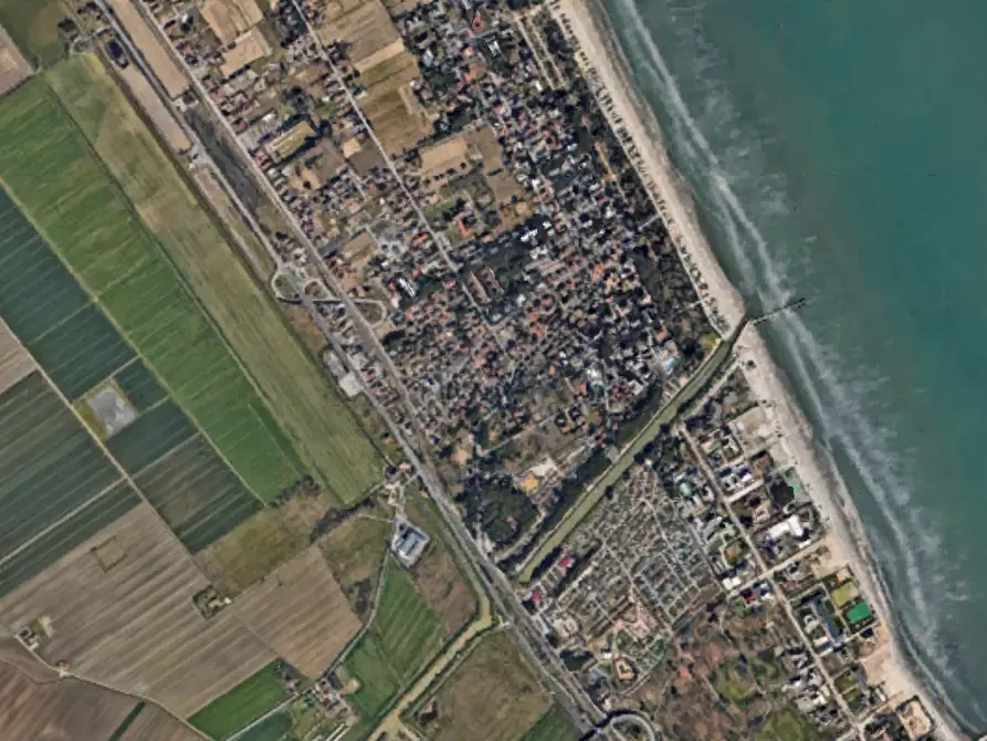 Immagine 12 di Appartamento in vendita  in Piazza Tre Martiri a Cervia