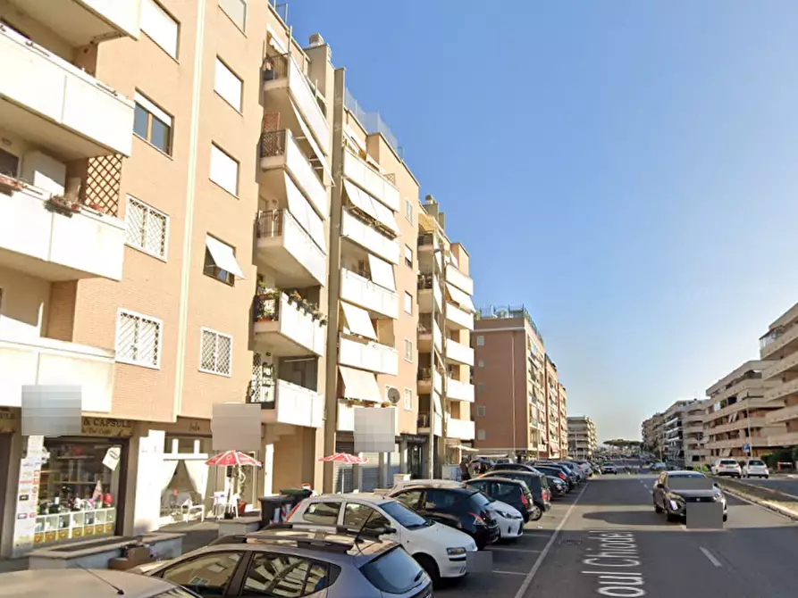 Immagine 8 di Appartamento in vendita  in Via Raoul Chiodelli a Roma