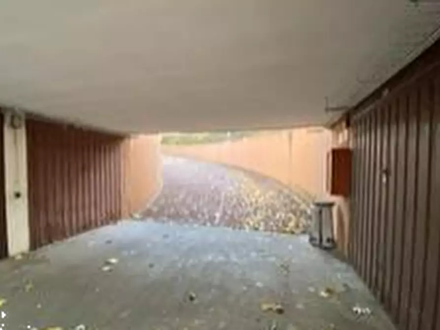 Immagine 4 di Garage in vendita  in Via Amerigo Vespucci a Cologno Monzese