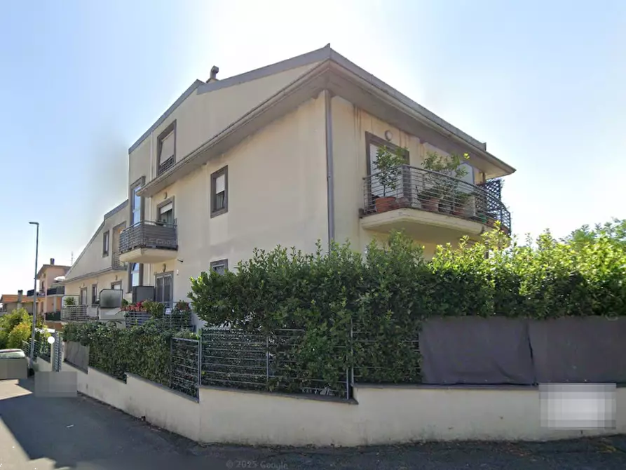 Immagine 4 di Appartamento in vendita  in via Madignano a Roma