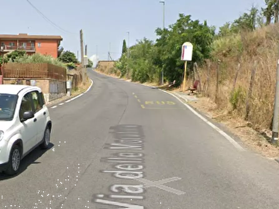 Immagine 3 di Terreno agricolo in vendita  in Via Decimomannu a Roma