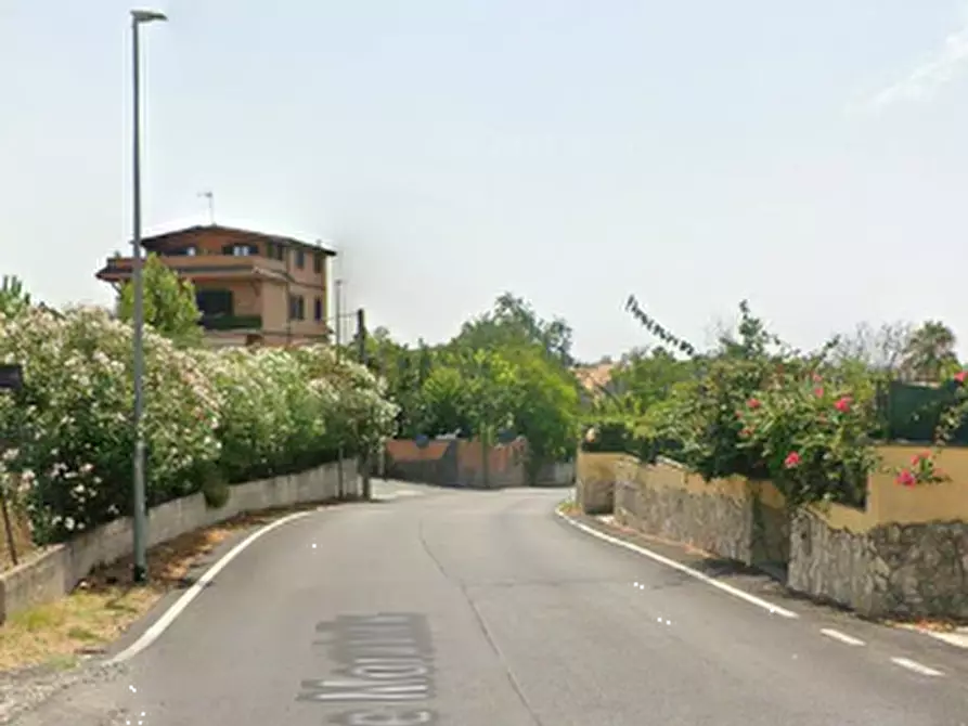 Immagine 4 di Terreno agricolo in vendita  in Via Decimomannu a Roma