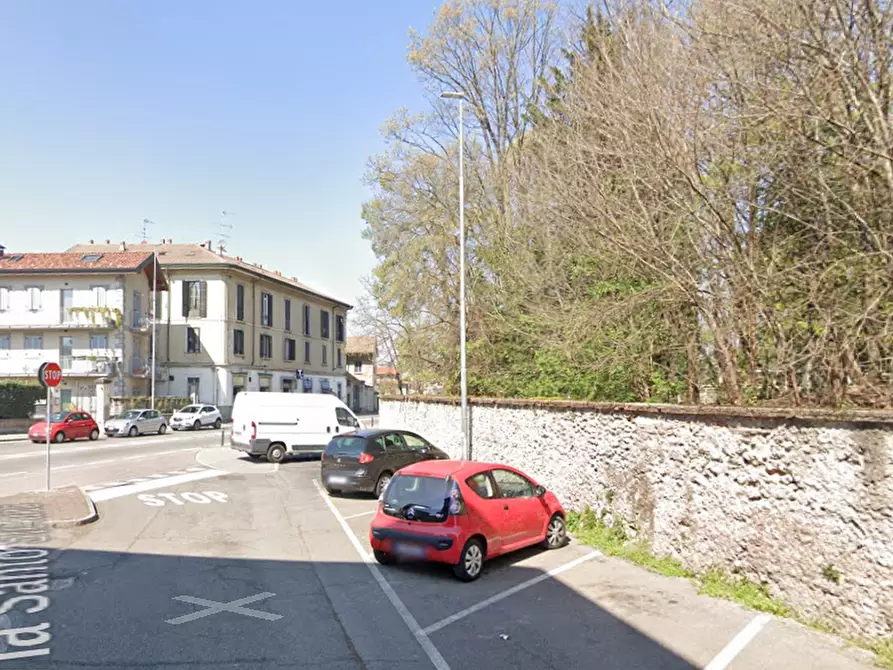 Immagine 10 di Negozio in vendita  in Via Santo Stefano  a Vedano Al Lambro