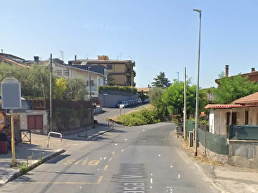 Immagine 8 di Laboratorio in vendita  in Via di Casal Morena a Roma