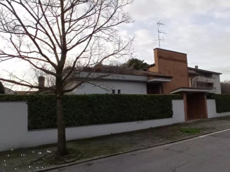 Immagine 5 di Villa in vendita  in Via Dell Acqua a Mezzago