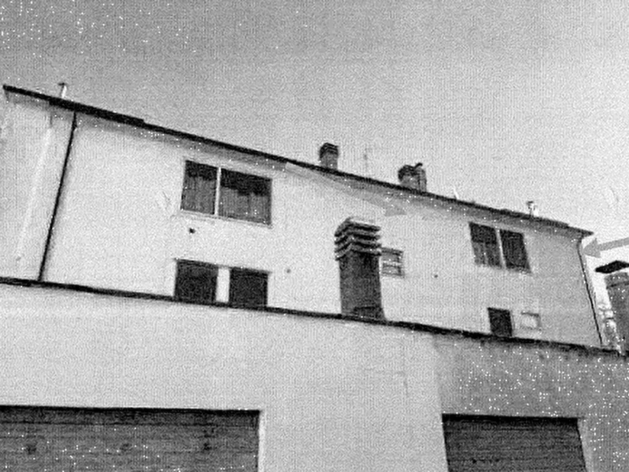 Immagine 3 di Appartamento in vendita  in Piazza Martin Luther King a Assisi