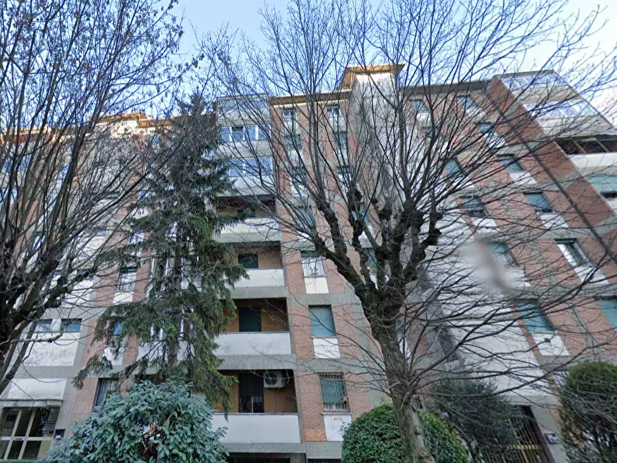 Immagine 5 di Appartamento in vendita  in Via Grazia Deledda a Bologna