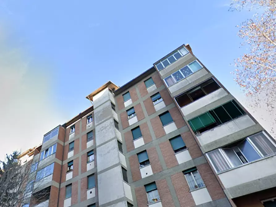 Immagine 10 di Appartamento in vendita  in Via Grazia Deledda a Bologna