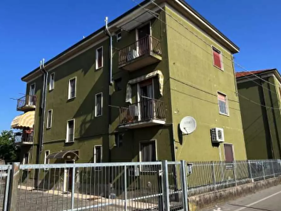 Immagine 5 di Appartamento in vendita  in Via Don Piazza  a Pozzo D'adda