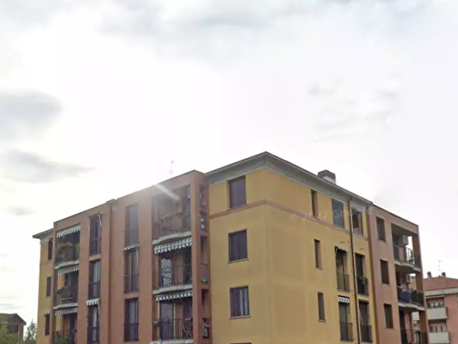 Immagine 5 di Appartamento in vendita  in Via Gaspara Stampa a Cernusco Sul Naviglio