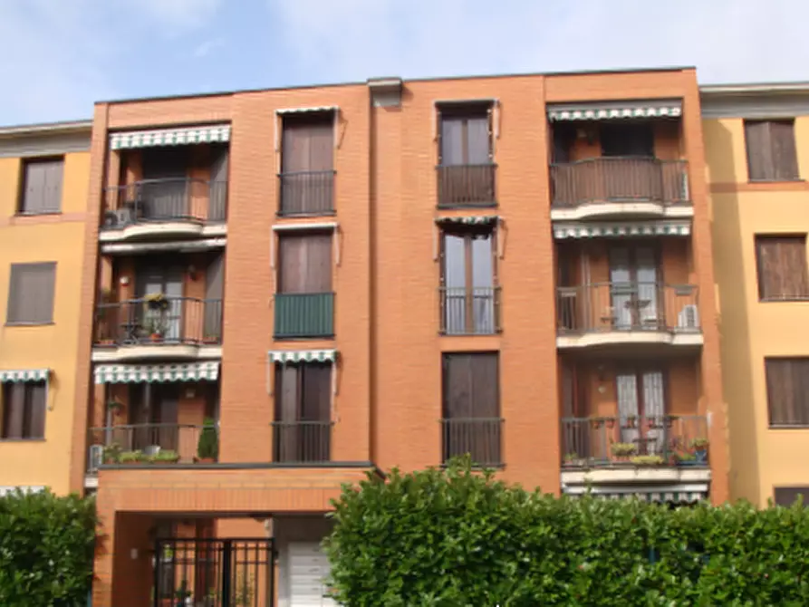 Immagine 15 di Appartamento in vendita  in Via Gaspara Stampa a Cernusco Sul Naviglio