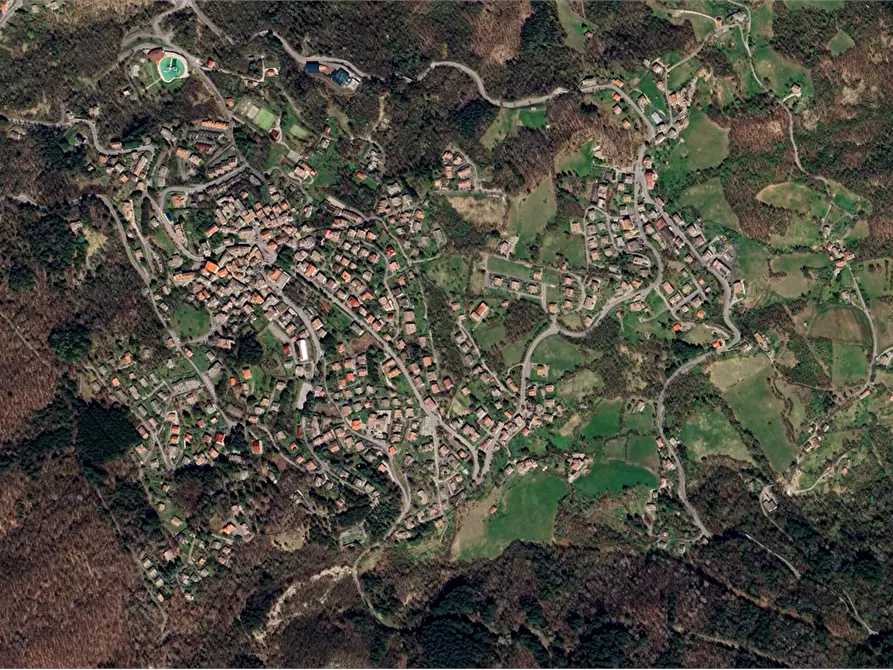 Immagine 17 di Appartamento in vendita  in Via Panoramica a Lizzano In Belvedere