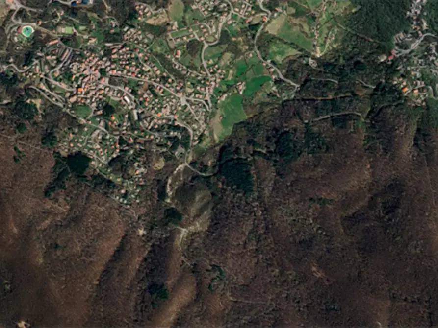 Immagine 10 di Appartamento in vendita  in Via Panoramica a Lizzano In Belvedere