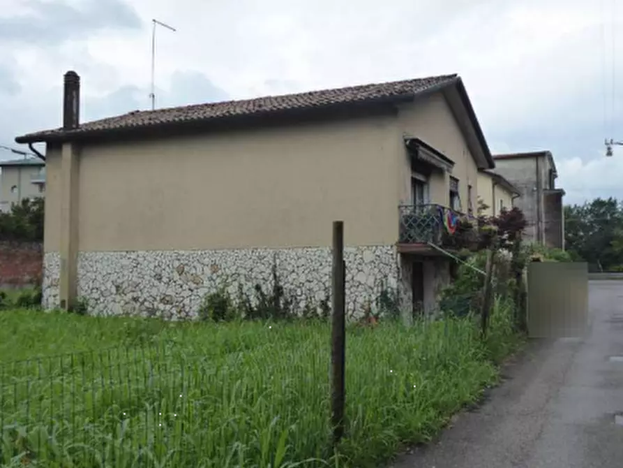 Immagine 3 di Casa indipendente in vendita  in via Gruppo Conegliano a Treviso