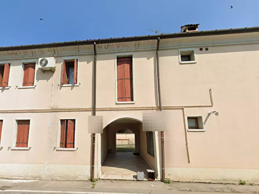 Immagine 5 di Appartamento in vendita  in  Via Castello  a Sernaglia Della Battaglia