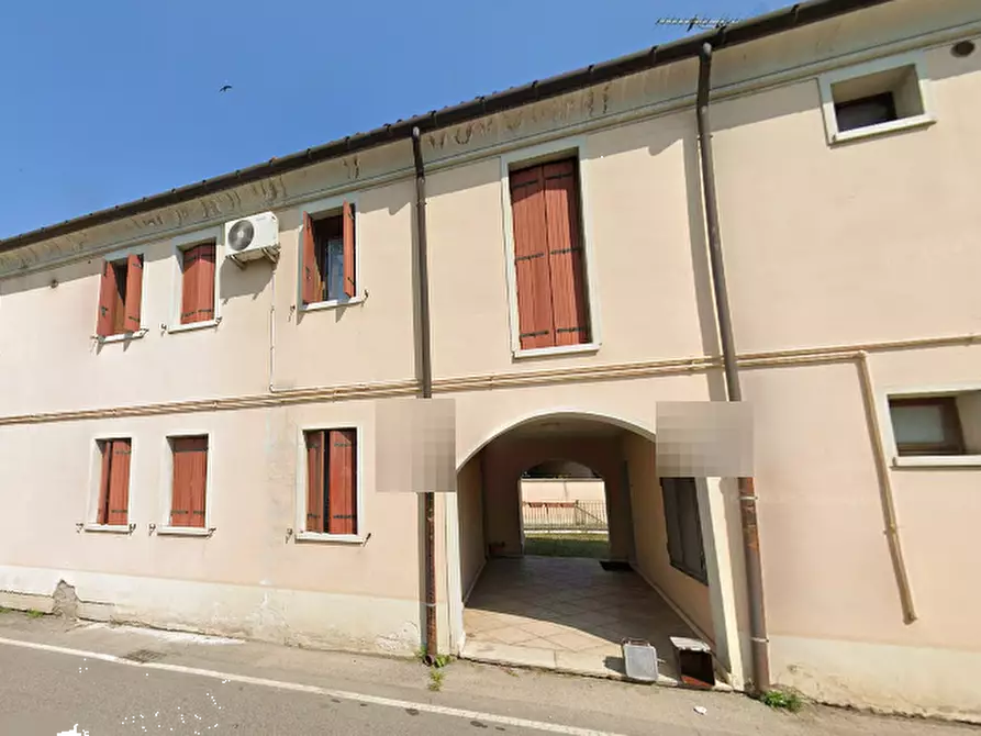 Immagine 4 di Appartamento in vendita  in  Via Castello  a Sernaglia Della Battaglia