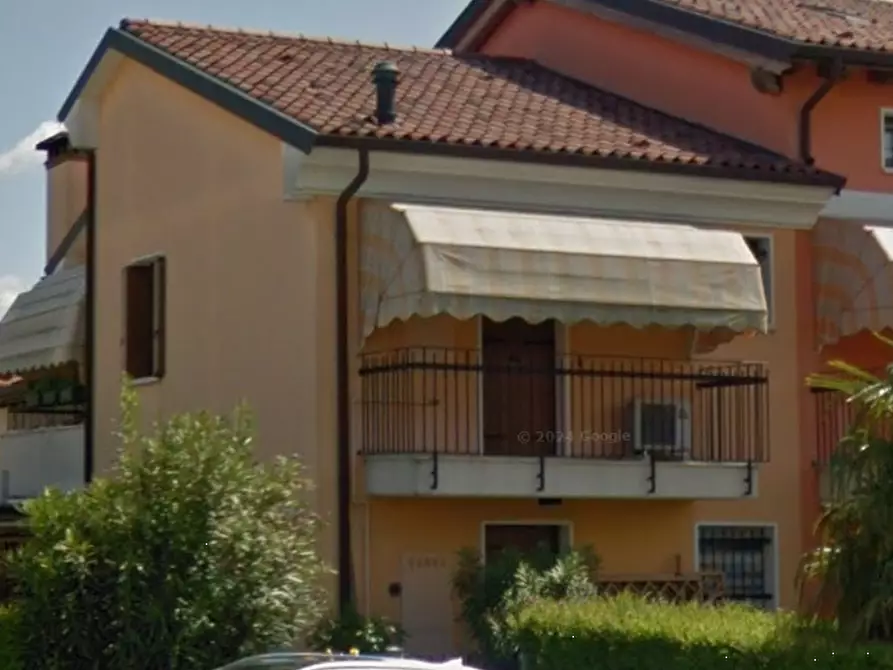 Immagine 13 di Appartamento in vendita  in Via Mario dei Tuoni  a Spresiano