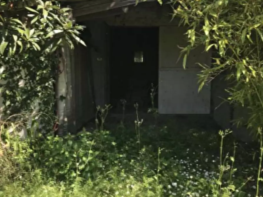 Immagine 3 di Villa in vendita  in Via Bastia  a Forli'