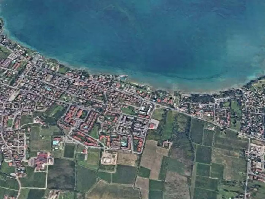 Immagine 8 di Negozio in vendita  in Via Mazzarona a Sirmione