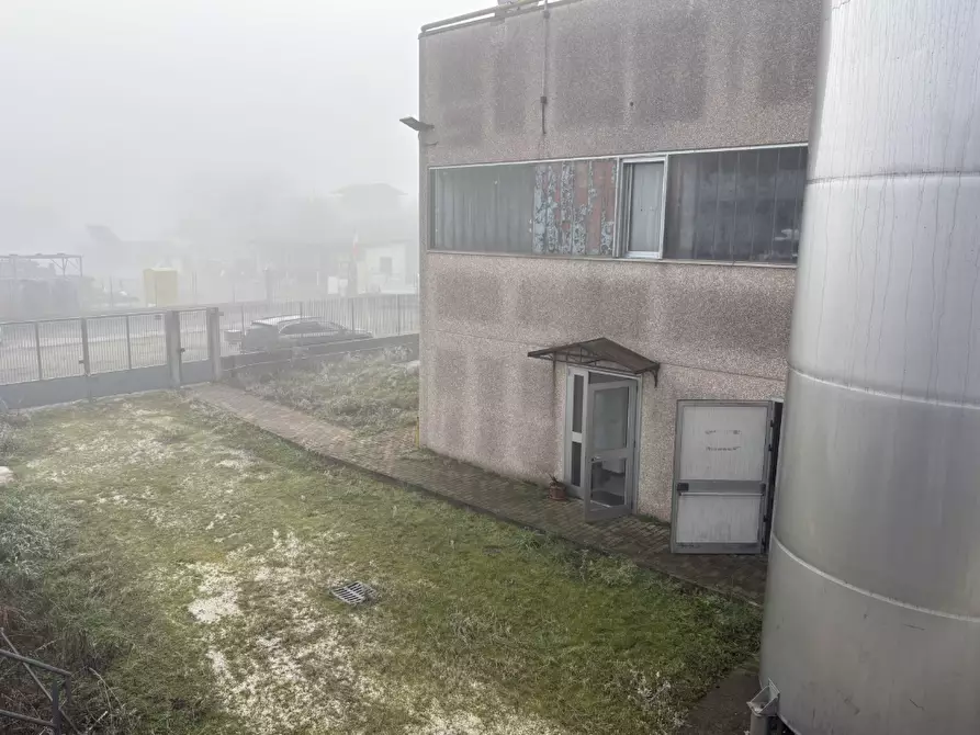 Immagine 2 di Capannone industriale in vendita  in Via dell'Ecologia  a Borgo San Giacomo