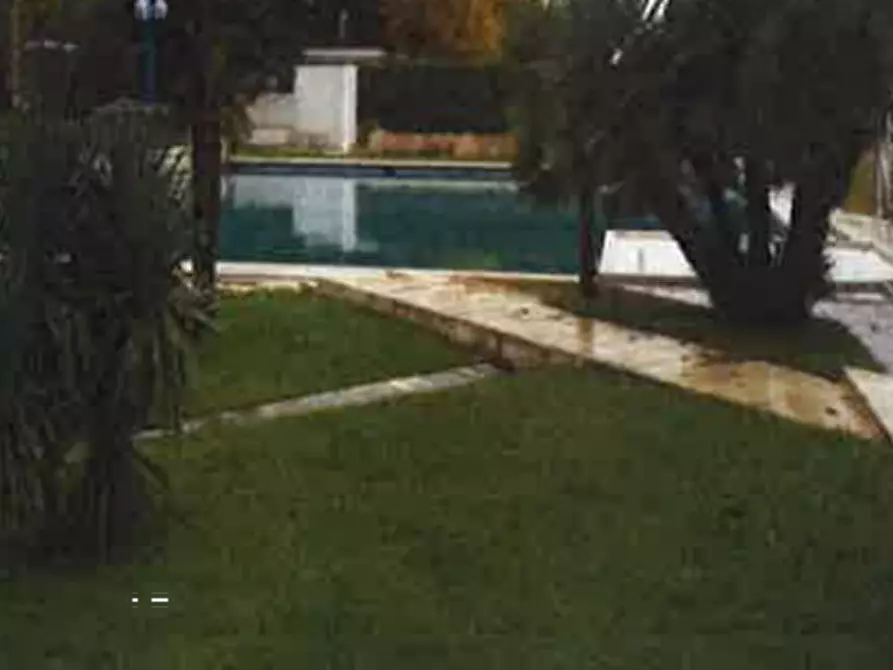 Immagine 5 di Stabile in vendita  in Via Perarolo a San Bonifacio