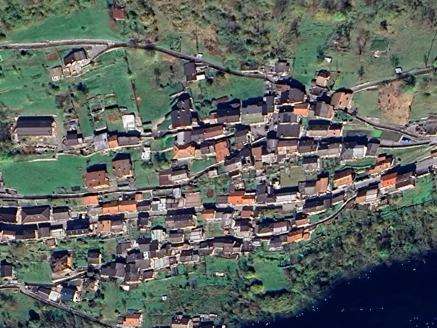 Immagine 13 di Appartamento in vendita  in  Via Trento a Saviore Dell'adamello