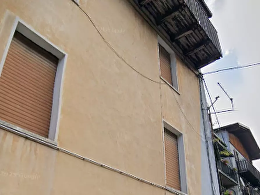 Immagine 6 di Appartamento in vendita  in  Via Trento a Saviore Dell'adamello