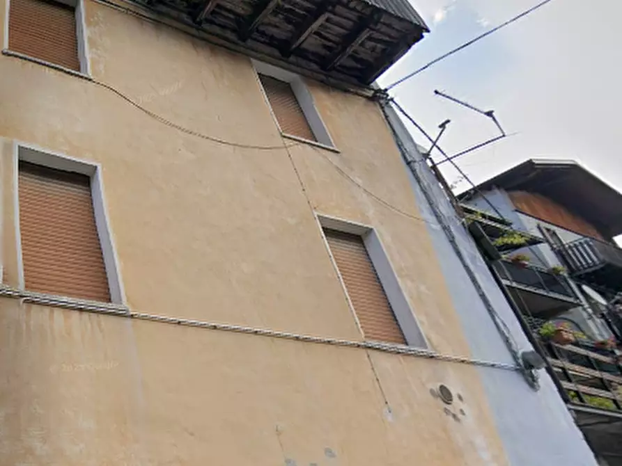 Immagine 7 di Appartamento in vendita  in  Via Trento a Saviore Dell'adamello