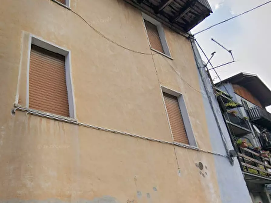 Immagine 9 di Appartamento in vendita  in  Via Trento a Saviore Dell'adamello