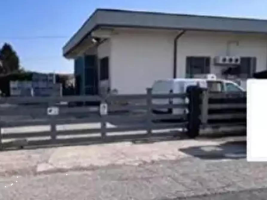 Immagine 3 di Capannone industriale in vendita  in  Via Riccadonna  a Zevio
