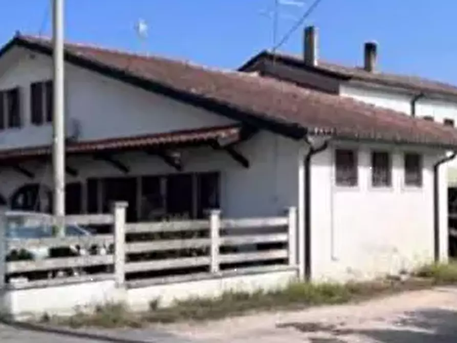 Immagine 9 di Capannone industriale in vendita  in  Via Riccadonna  a Zevio