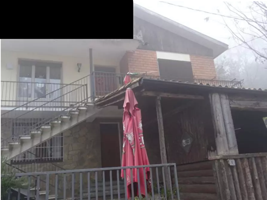 Immagine 1 di Negozio in vendita  in Via della Boatta a Fortunago