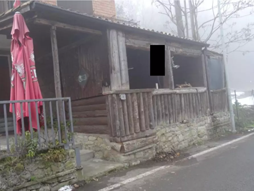 Immagine 5 di Negozio in vendita  in Via della Boatta a Fortunago