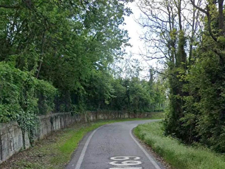 Immagine 8 di Negozio in vendita  in Via della Boatta a Fortunago