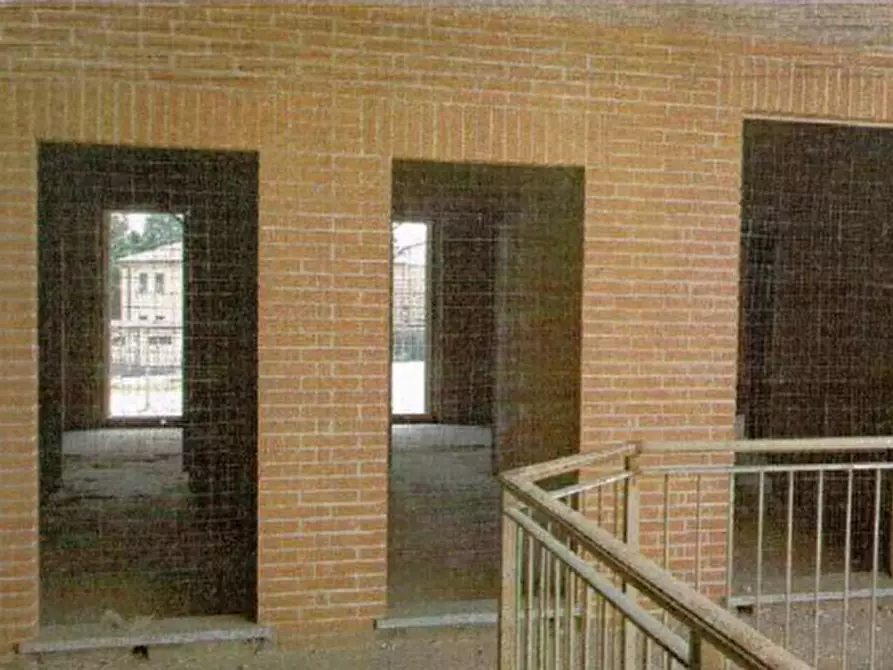 Immagine 8 di Stabile in vendita  in Viale Loreto a Sannazzaro De' Burgondi