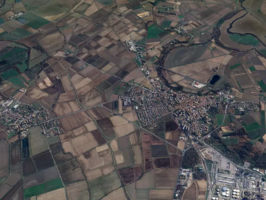 Immagine 25 di Stabile in vendita  in Viale Loreto a Sannazzaro De' Burgondi