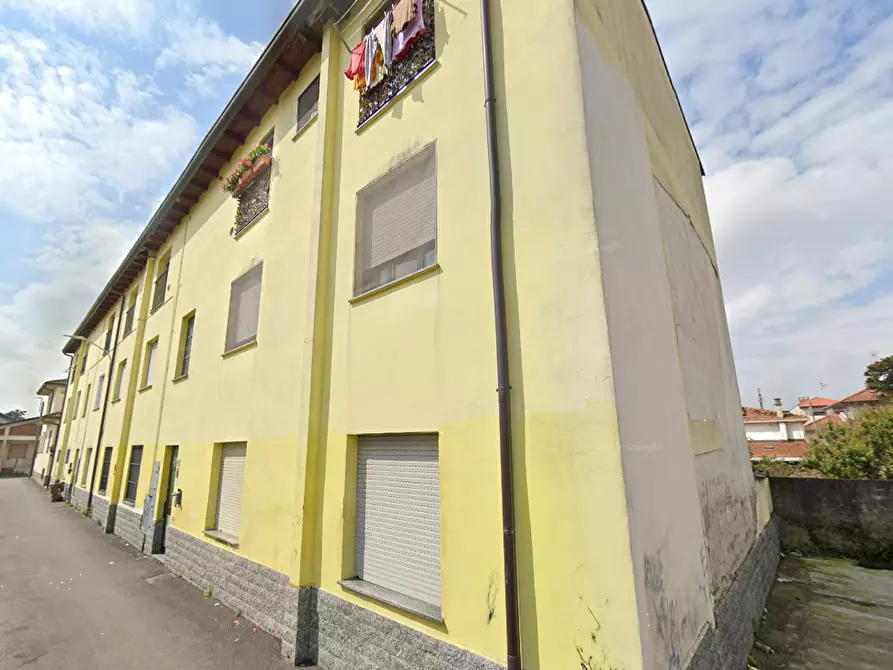 Immagine 8 di Appartamento in vendita  in Via Santorre di Santarosa a Vigevano