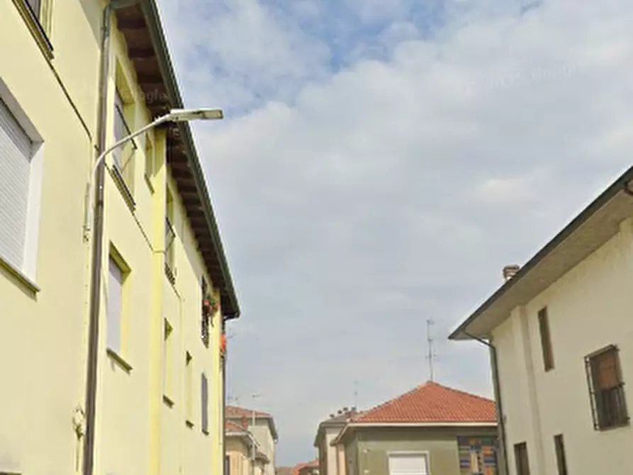 Immagine 10 di Appartamento in vendita  in Via Santorre di Santarosa a Vigevano