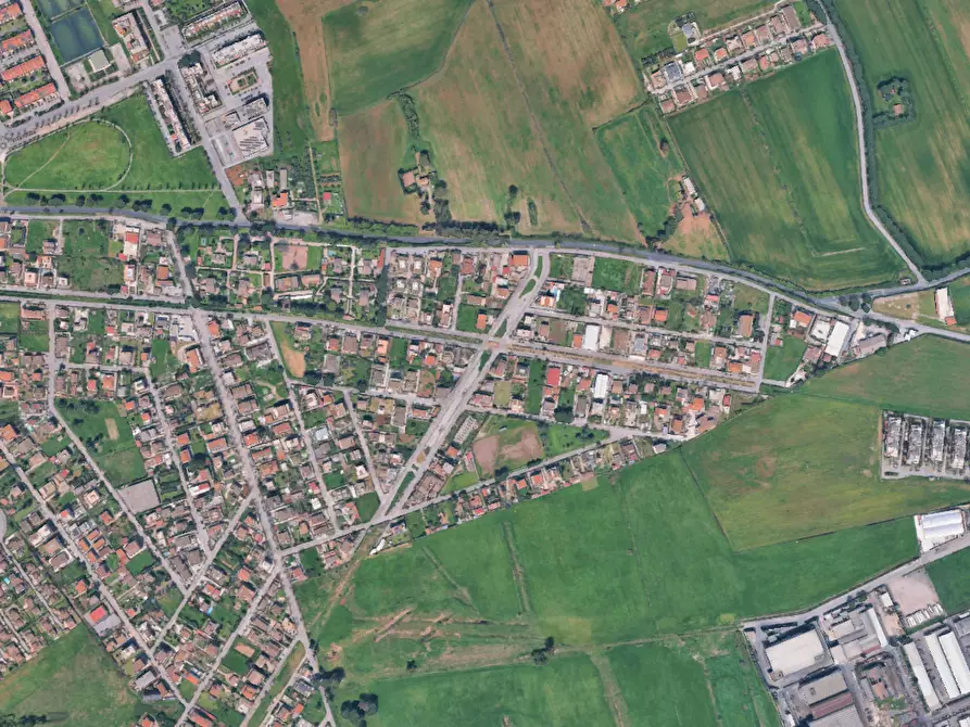 Immagine 3 di Negozio in vendita  in Via Busachi a Roma