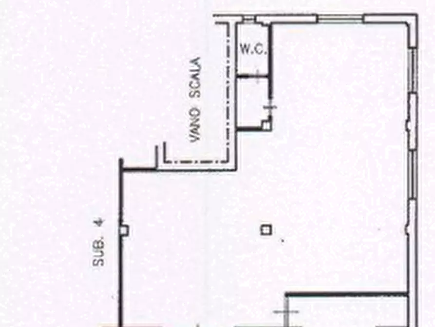 Immagine 10 di Negozio in vendita  in Via Busachi a Roma