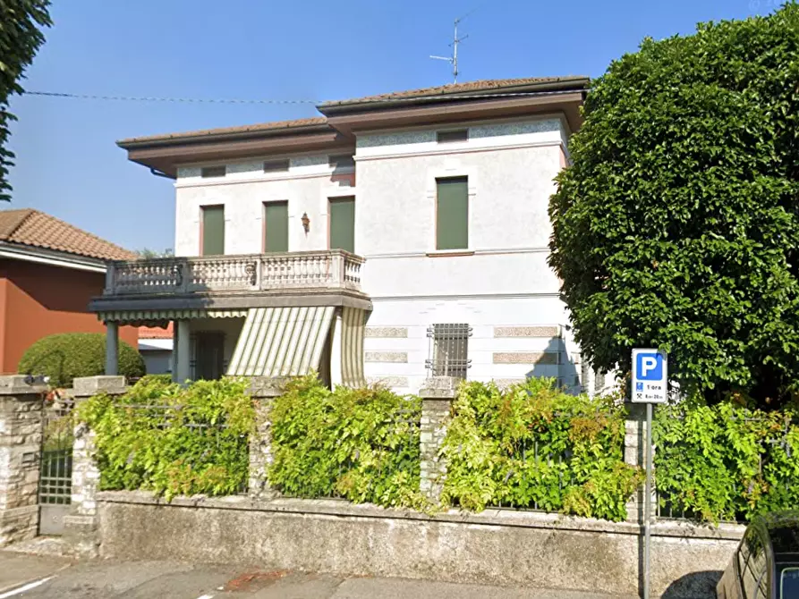 Immagine 9 di Villa in vendita  in Via Giacomo Matteotti a Coccaglio